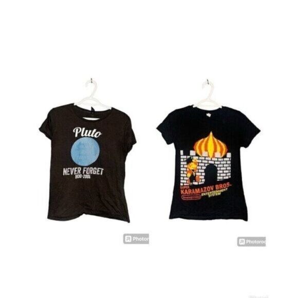 Bundle Of Two Tshirts Pluto Mario - Picture 1 of 6